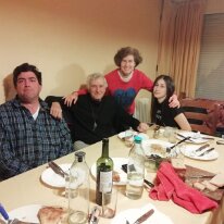 IMG_20180911_221857 11/09/2018 - Accueil chaleureux dans la famille Martinez : Lucas, Mabel et Catalina. Lucas était vice-président d'Apimondia quand j'en était le président. A...
